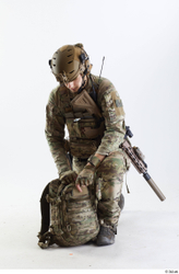  Frankie Perry US Recon Kneeling with Backpack 